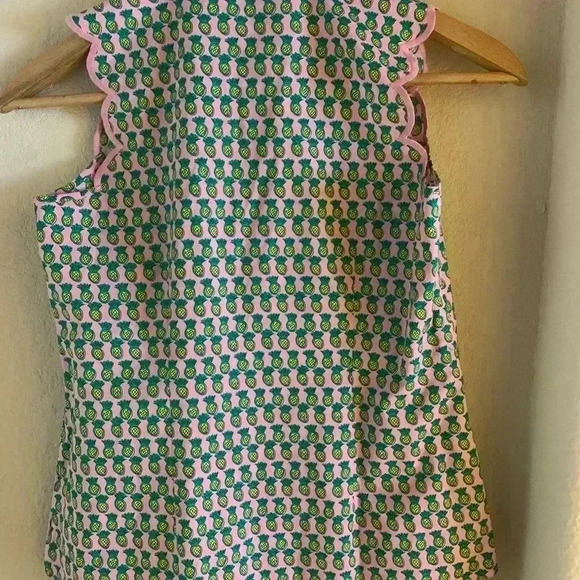 Talbot’s Sleeveless Pineapple Print Top - Picture 2 of 5